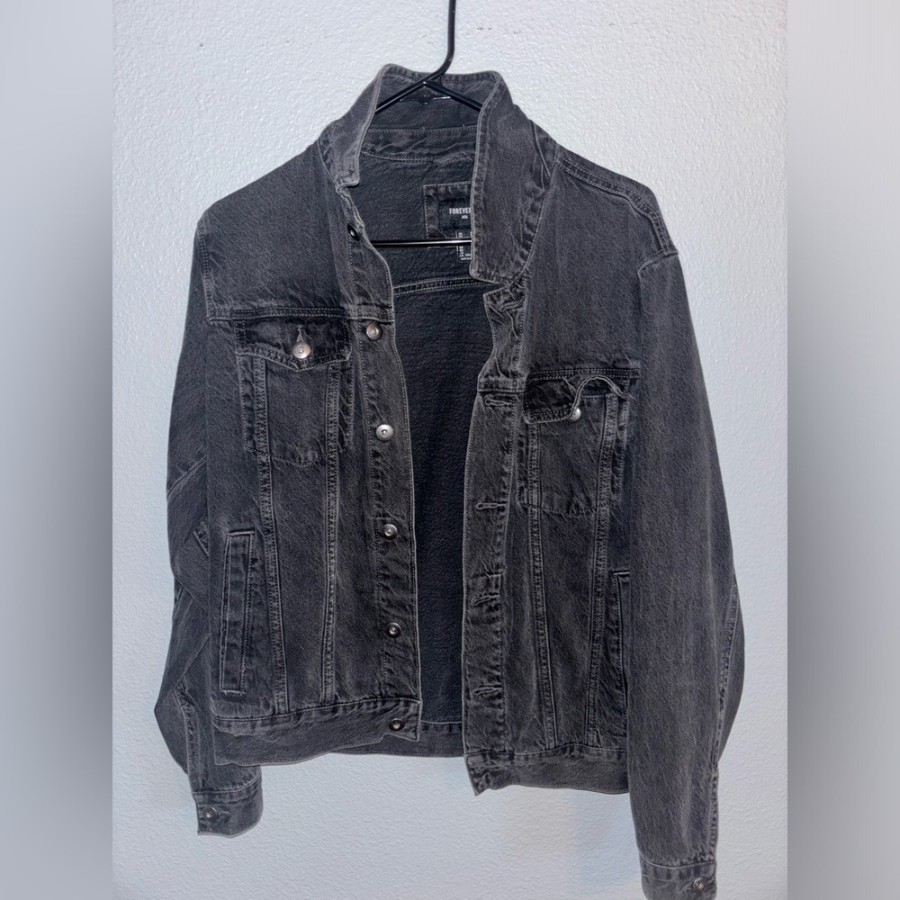 Forever 21 Men’s Jean Jacket M
